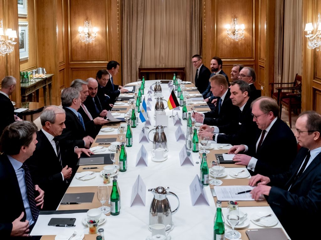 President Fernández in conversation with German business